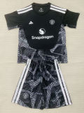 26-27 Man Utd Black Goalkeeper Kids Soccer Jersey