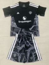 26-27 Man Utd Black Goalkeeper Kids Soccer Jersey
