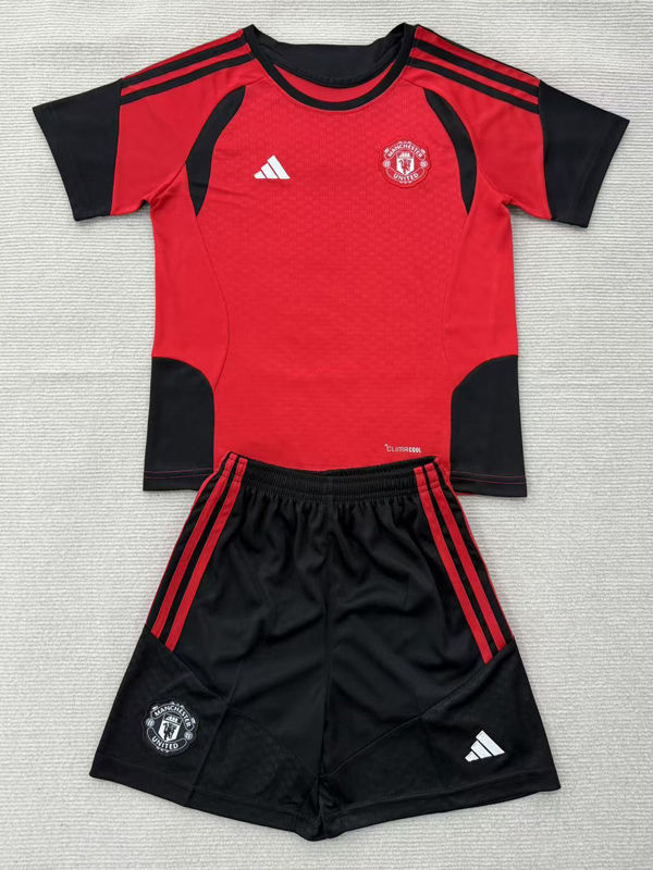 26-27 Man Utd Red Kids Training