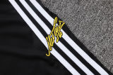 26-27 JUV Black Half Pull Tracksuit #B26064(半拉链)