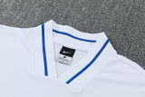 26-27 CHE White Short shirts and Long trousers Suit