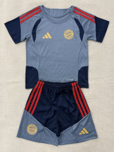 26-27 Bayern Gray Kids Training