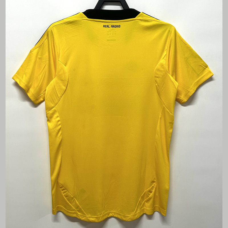 2011-2012 RMA Yellow GoalKeeper Retro Soccer Jersey (带章)
