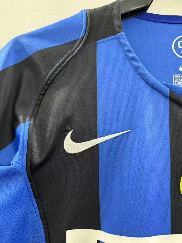2004-2005 INT Home Retro Soccer Jersey