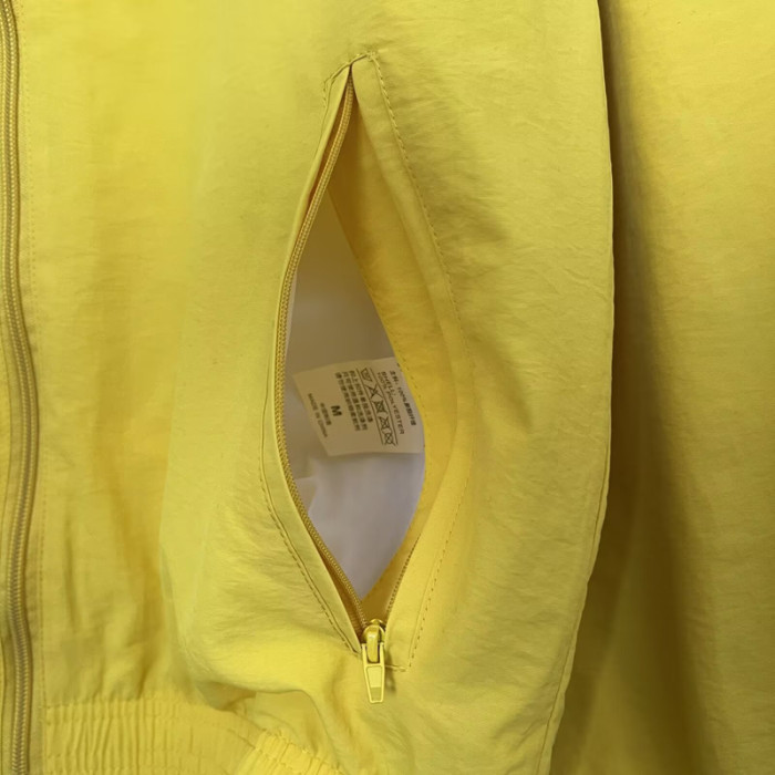 24-25 Club America Yellow & khaki Double Sided Windbreaker (双面风衣)