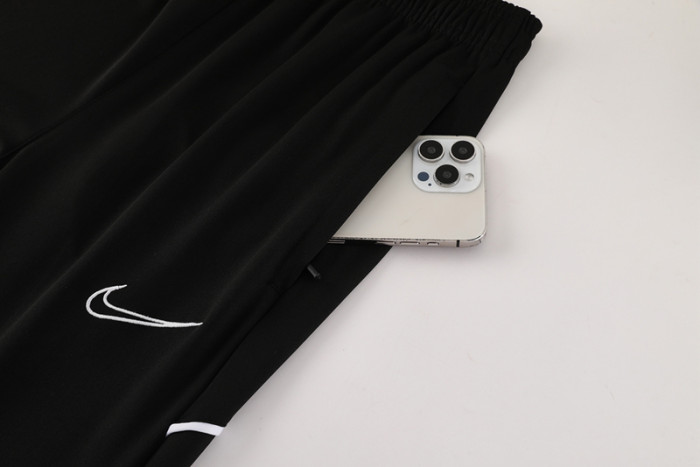 2025 NK Black Half Pull Tracksuit #NB09 (半拉链)