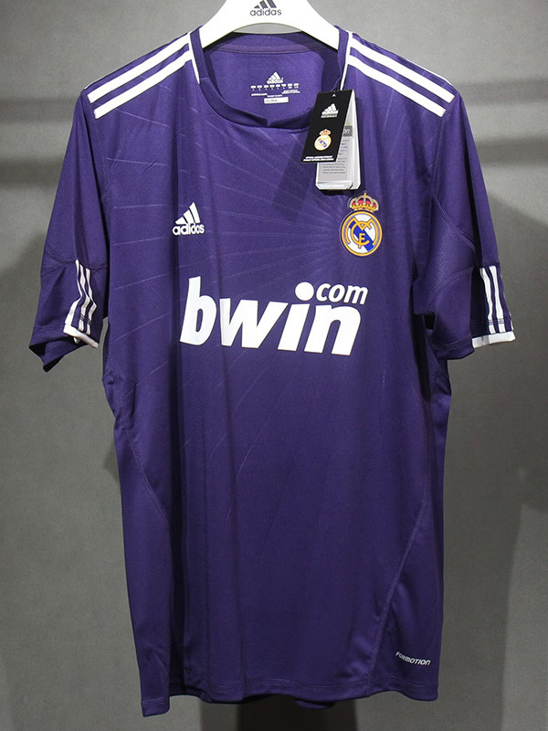 2010-2011 RMA Third Player Version Retro Soccer Jersey（ 球员）