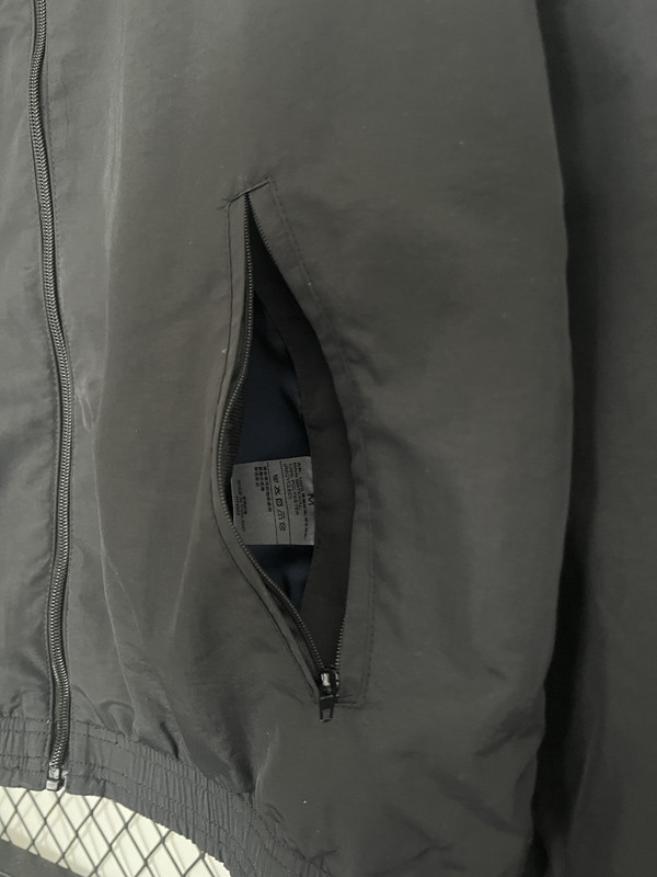 2024 Man Utd Black & Green Double Sided Windbreaker (双面风衣)