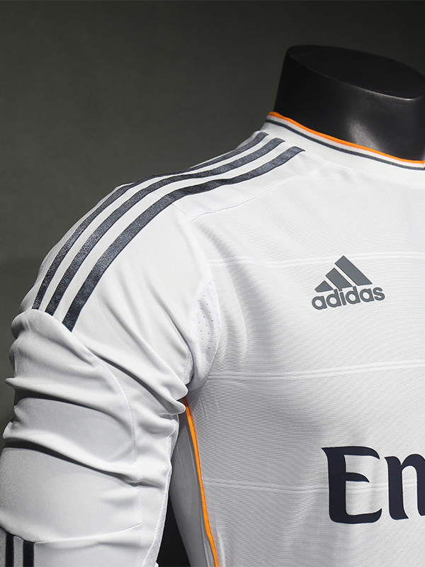 2013-2014 RMA Home Player Version Long Sleeve Retro Soccer Jersey（长袖球员）