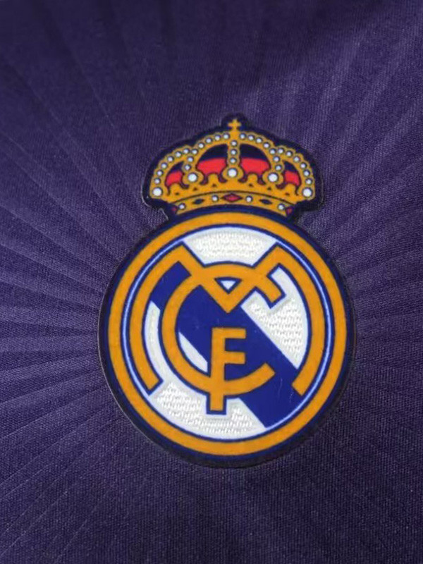 2010-2011 RMA Third Player Version Retro Soccer Jersey（ 球员）