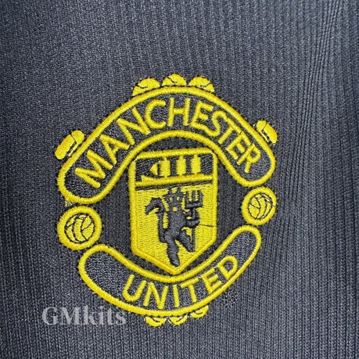 1998-1999 Man Utd Black Long Sleeve Retro Soccer Jersey (长袖)