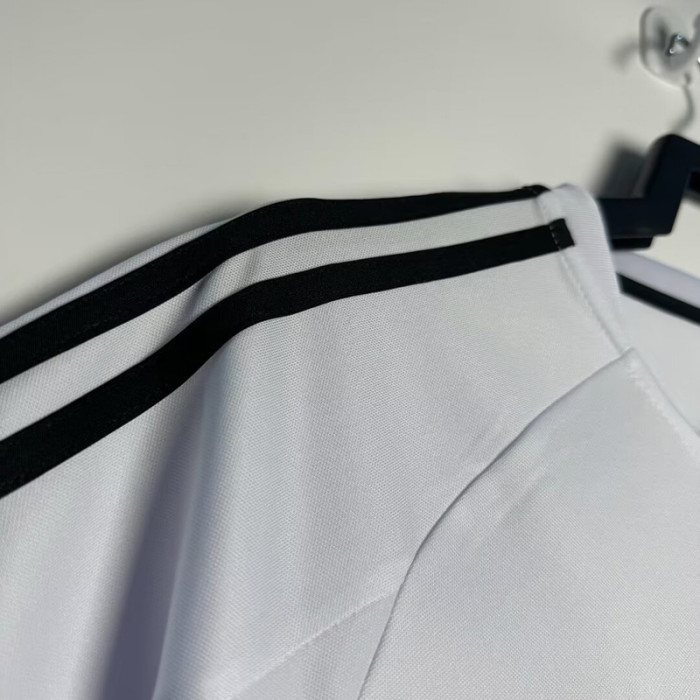 2003-2004 RMA Home Retro Soccer Jersey