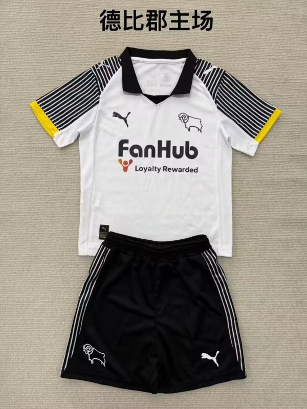 25-26 Derby County Training Short Suit