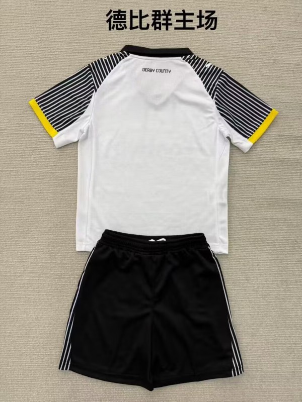 25-26 Derby County Training Short Suit