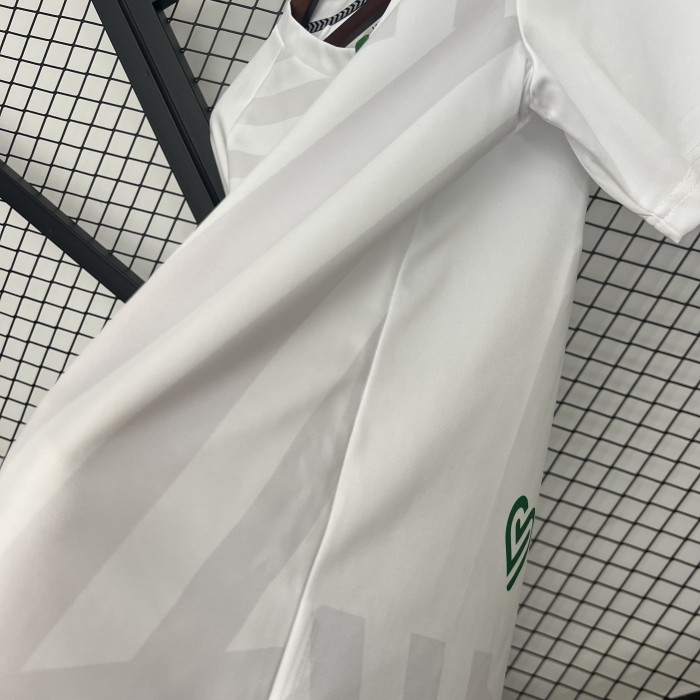 25-26 Betis Goalkeeper White Fans Soccer Jersey