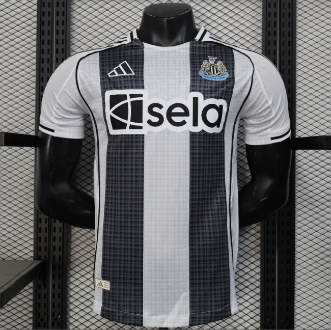 25-26 Newcastle Home Player Version Soccer Jersey