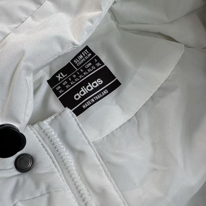 25-26 Argentina White Hooded Cotton Coat