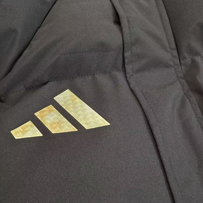 25-26 Argentina Black Hooded Cotton Coat