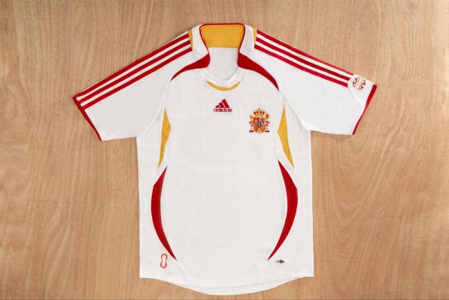 2006 Spain Away Retro Soccer Jersey