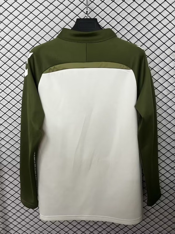 25-26 Celta Beige Half Pull tops