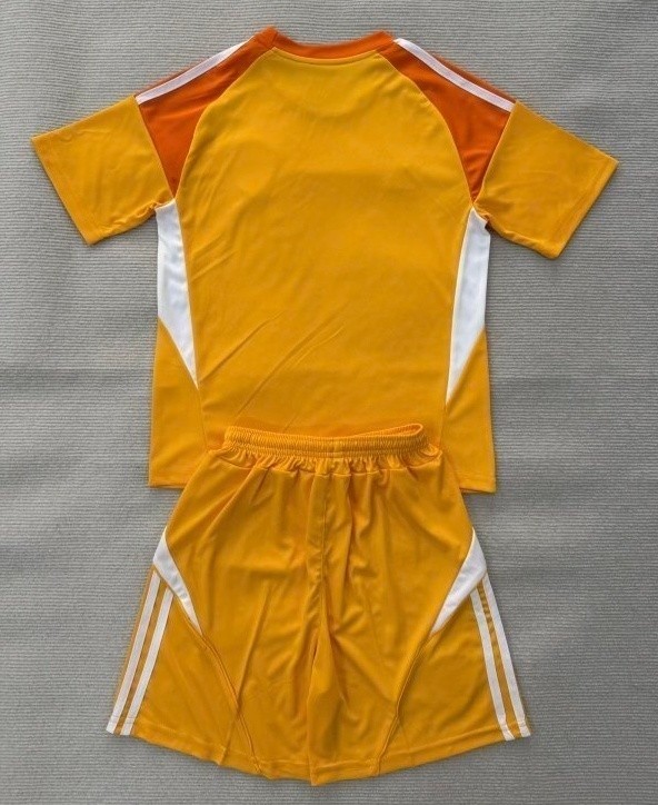 25-26 Leeds United Kids Orange Goalkeeper Soccer Jersey