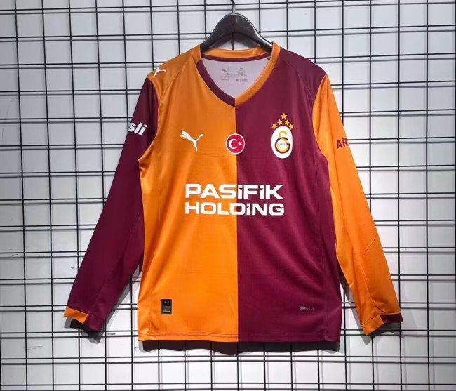 25-26 Galatasaray Home Fans Long Sleeves Soccer Jersey