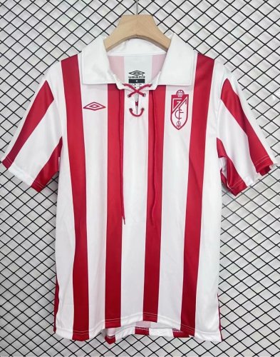 2005-2006 Granada 75th Anniversary Retro Soccer Jersey (带章)