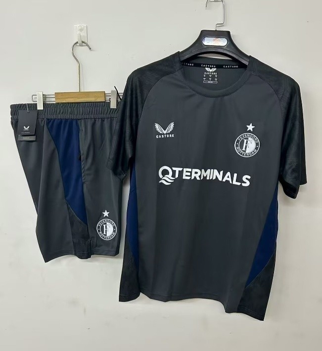25-26 Feyenoord Black Training Short Suit