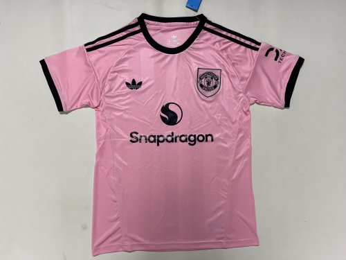25-26 Man Utd Pink Goalkeeper Fans Soccer Jersey