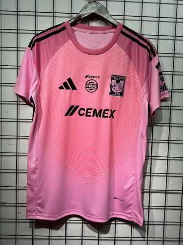 25-26 Tigres UANL Pink Goalkeeper Soccer Jersey