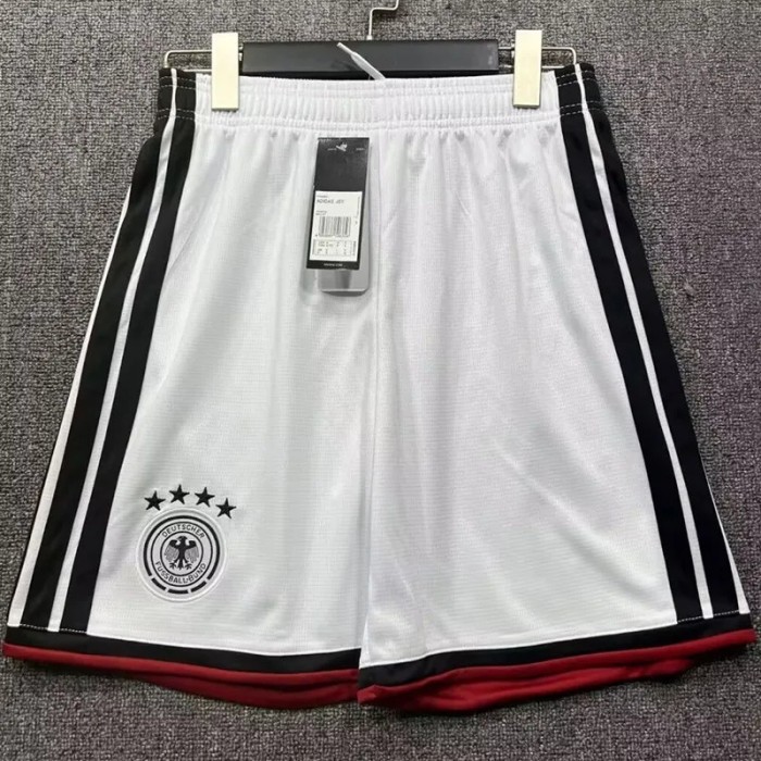 25-26 Germany White Shorts Pants