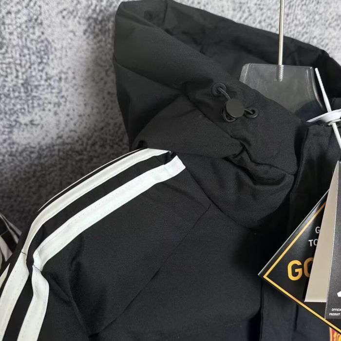 25-26 Man Utd Black Hooded Cotton Coat #棉衣