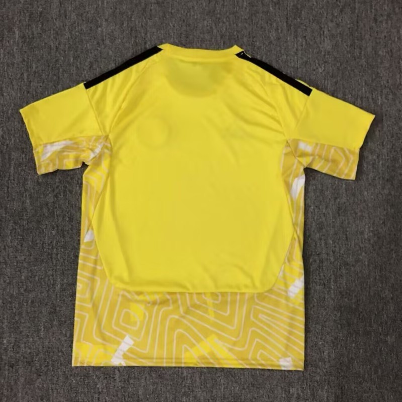 26-27 Scotland Yellow Goalkeeper Fans Soccer Jersey