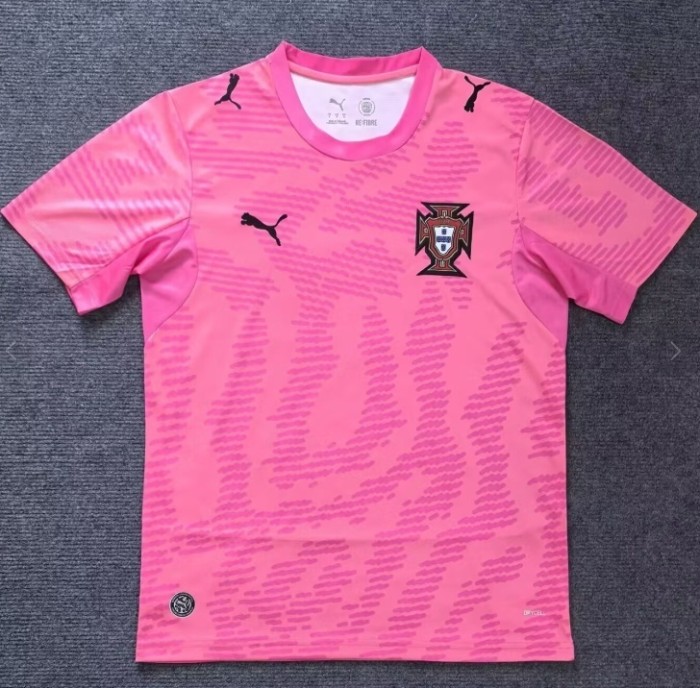 26-27 Portugal Pink Goalkeeper Fans Soccer Jersey