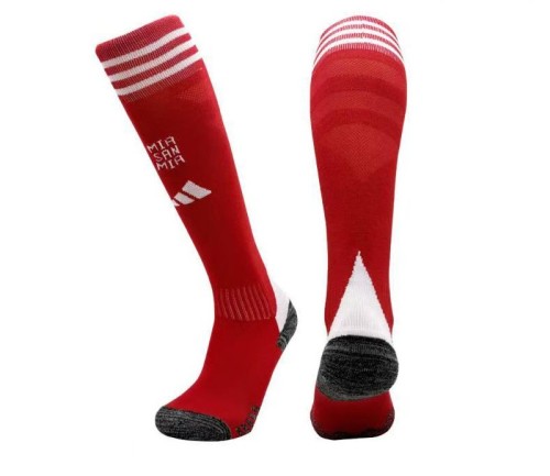 25-26 BAR Home Red Kids Socks(儿童）