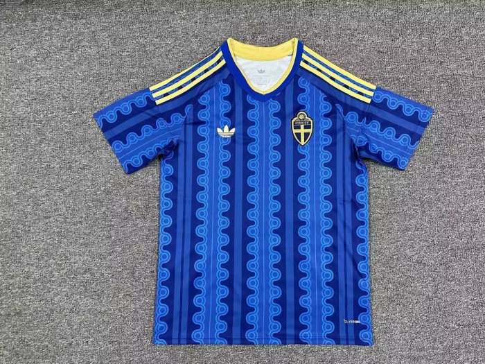 26-27 Sweden Away Fans Soccer Jersey (Right-Arm Patch)