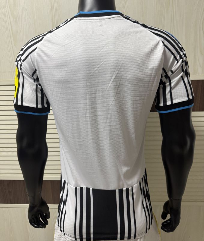 26-27 Newcastle Home Player Version Soccer Jersey