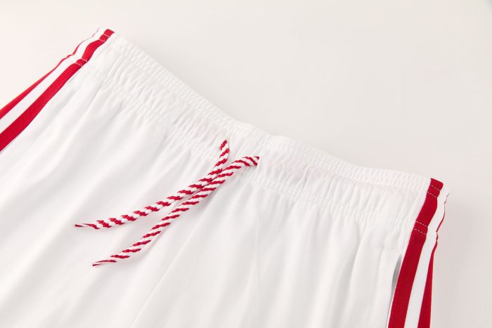 26-27 Man Utd White Training Short Suit