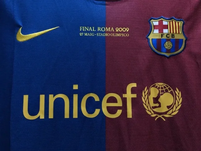 08-09 Barcelona Messi #10 UCL Final Retro Long Sleeve Home