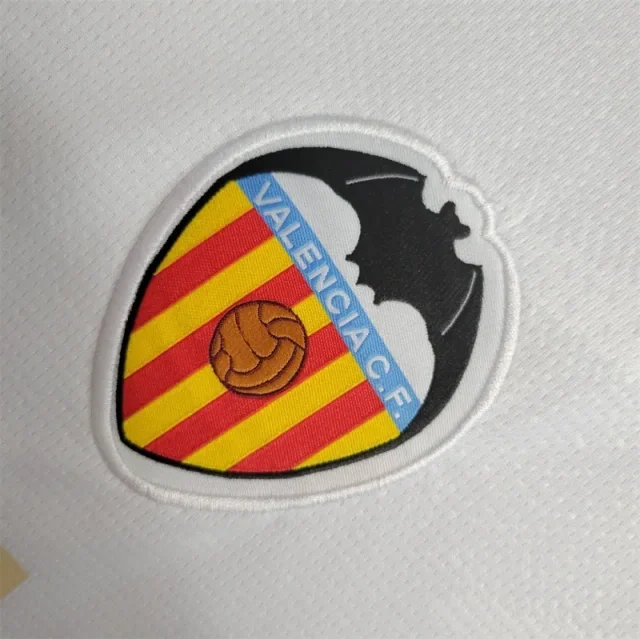 Valencia 2023/24 Jersey Home