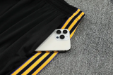 25-26 Man Utd High Quality Tank Top And Shorts Suit