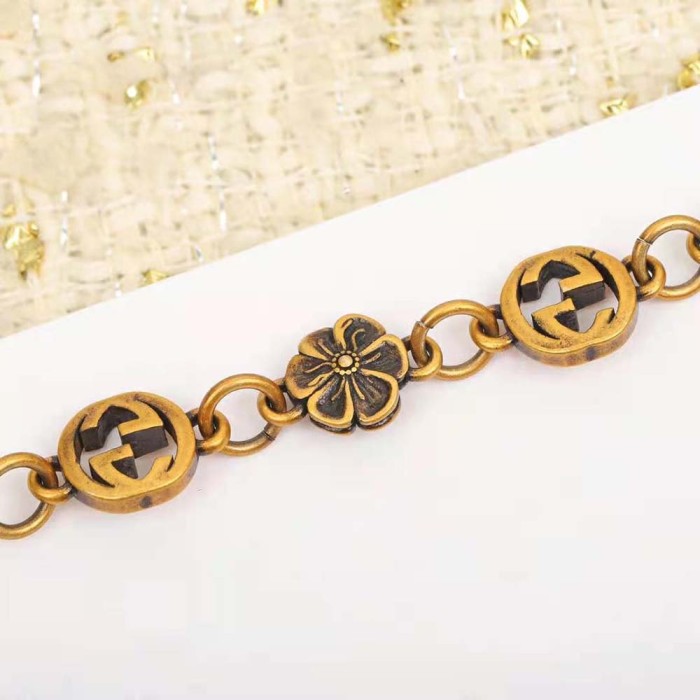 Gucci Women Interlocking G Flower Pearl Necklace