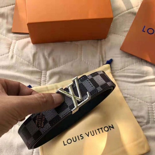 Louis Vuitton LV Unisex LV Initiales 30mm Reversible Belt in Damier Canvas-Grey