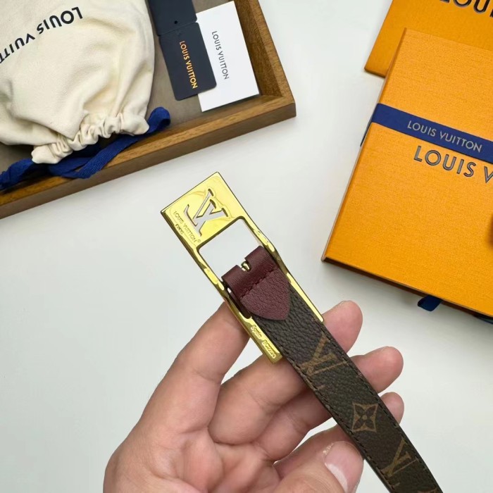 Louis Vuitton Unisex LV Duo 18MM Reversible Belt Monogram Canvas Recto Side Brown Leather Verso