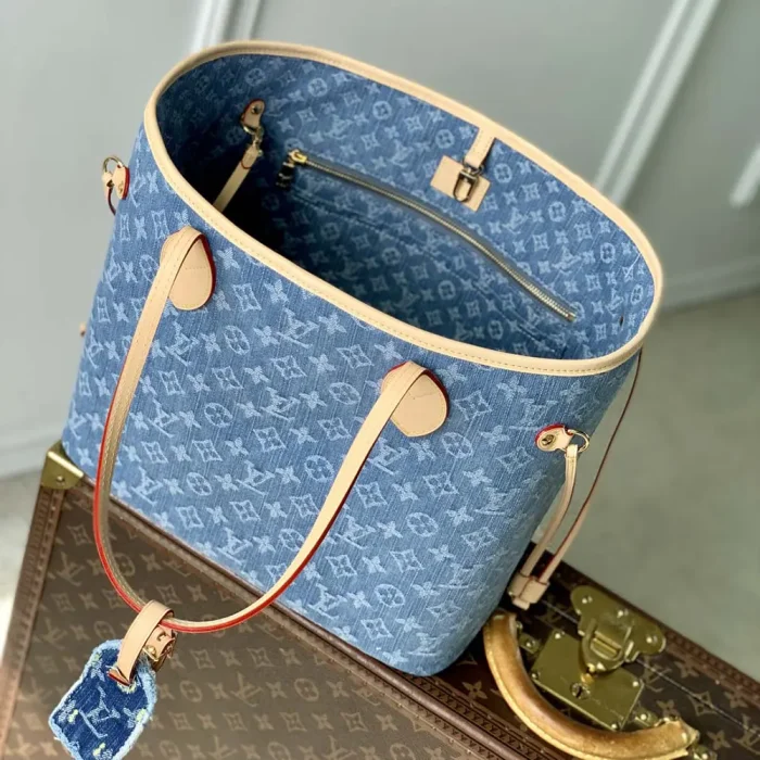 Louis Vuitton LV Women Neverfull MM Monogram Denim M13192