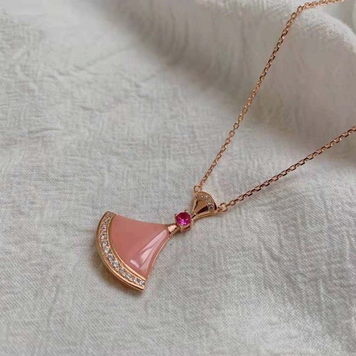 Bvlgari Women Divas Dream Necklace in 18 KT Rose Gold