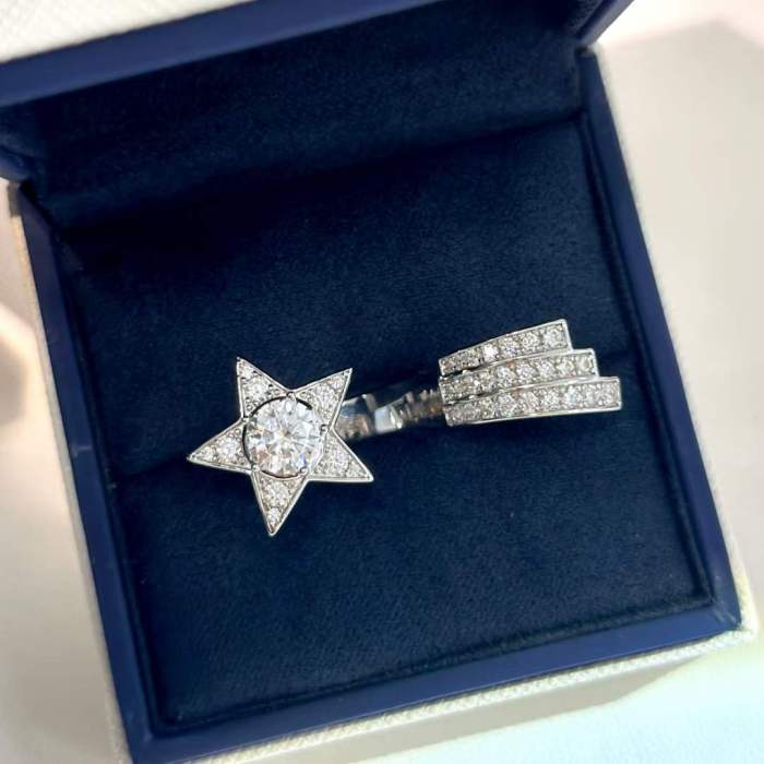 Chanel Women CC Comete 1932 Ring 18K White Gold Diamonds