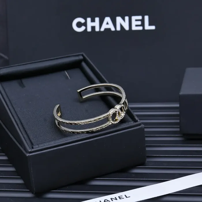 Chanel Women Cuff Metal Strass ABF258B19807NAFAL
