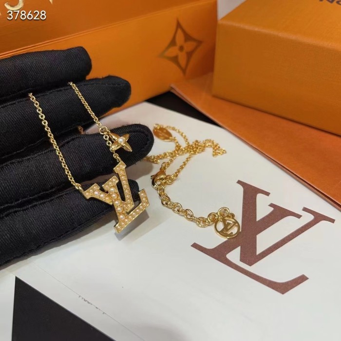 Louis Vuitton Women LV Iconic Pearls Necklace Pearl-Encrusted LV Initials Monogram Flower Charms