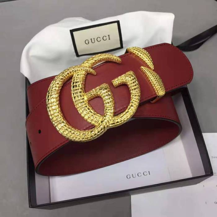 Gucci Unisex Leather Belt with Double G Buckle in Burgundy Leather